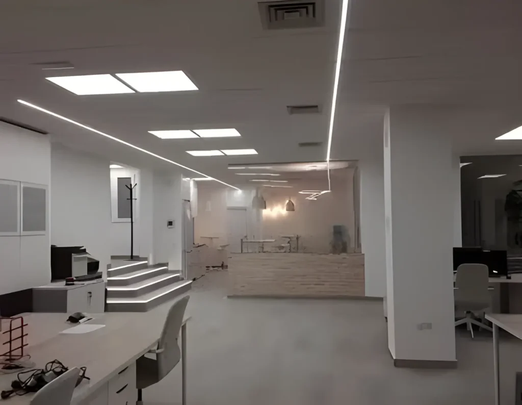 Local comercial reformado por empresa de Reformas Cartagena